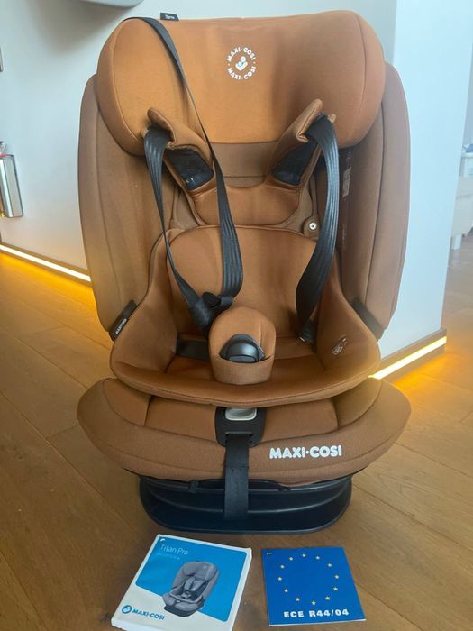 Автокрісло MAXI-COSI Titan Pro 9M-12Y / 9-36 kg