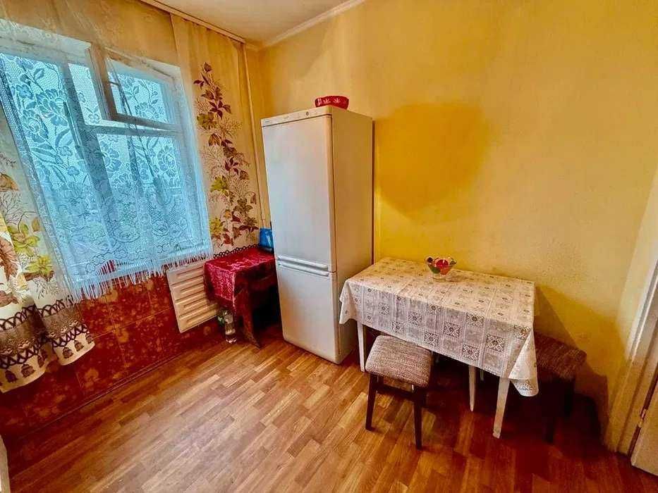 Продаж 2-кімн. Радужна вул. 21а
