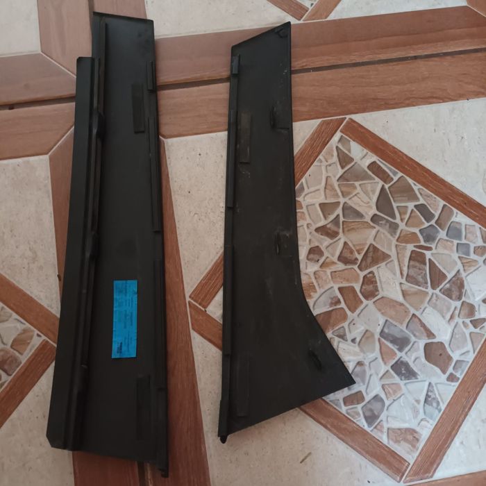 Продам накладки задньої лівої дверці Opel Astra J Kombi (універсал)