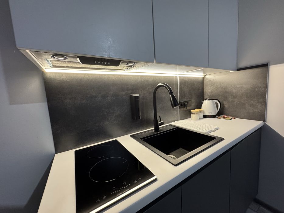 Оренда подобова. Аренда посуточно. Центр. Світло є завжди.