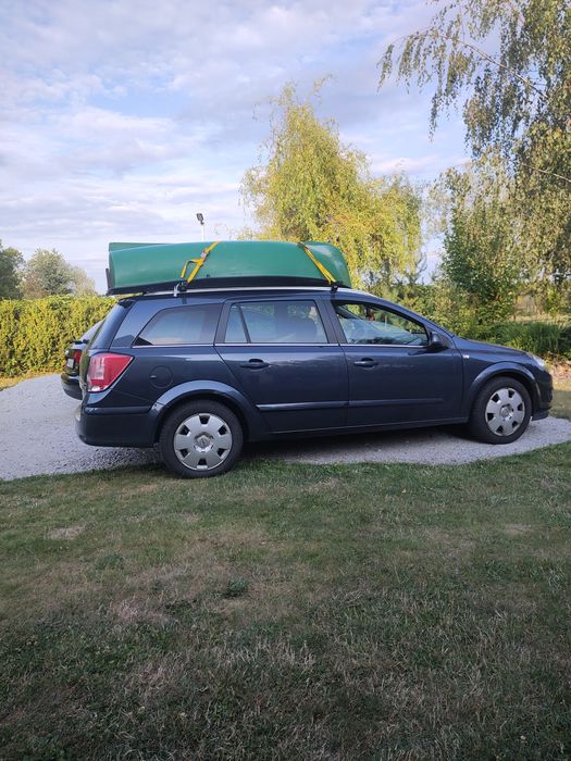 Lódka wedkarska  plus wiosła