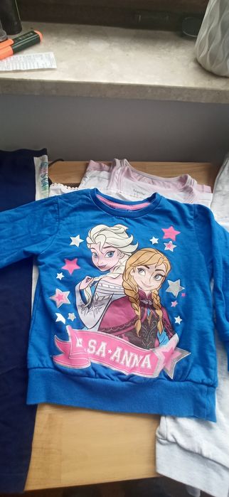 Ubranka dla dziewczynki 116