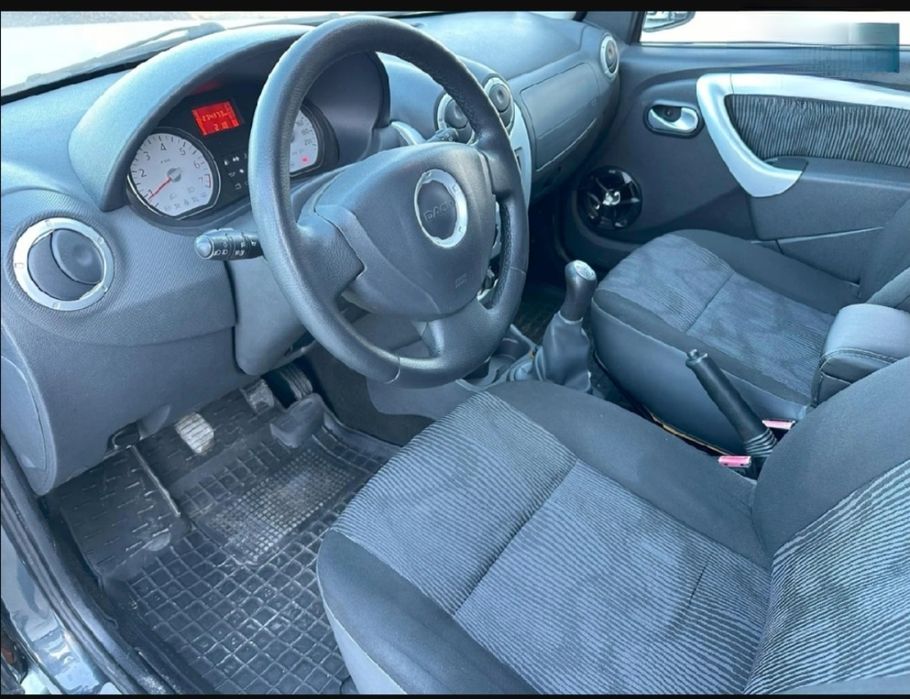 Аренда атомомобиля Рено Кенго  2