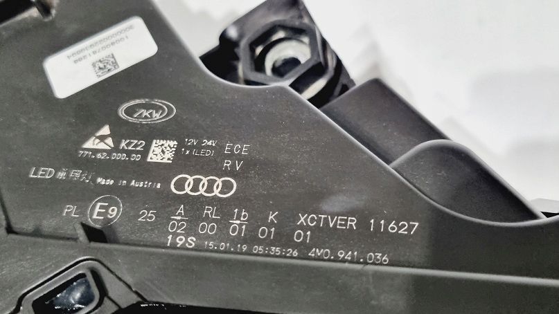 Reflektor prawy i lewy full led Audi Q7 4m0 matrix europa