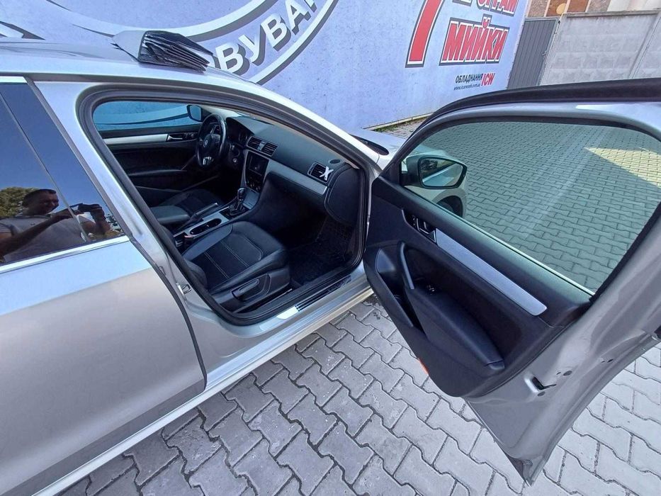 Volkswagen Passat (Фольксваген Пасат)