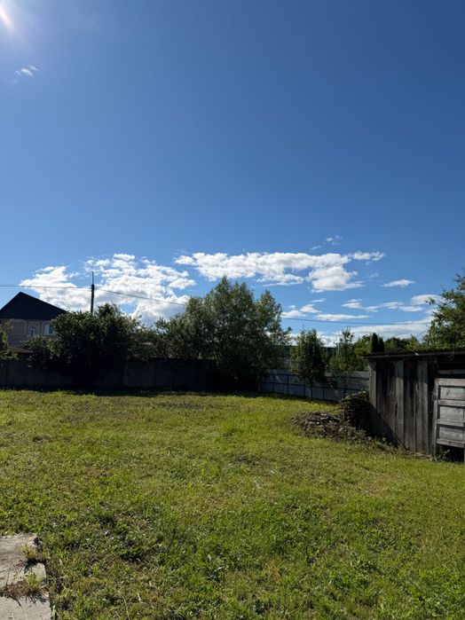 Продається сучасний будинок у місті тячів