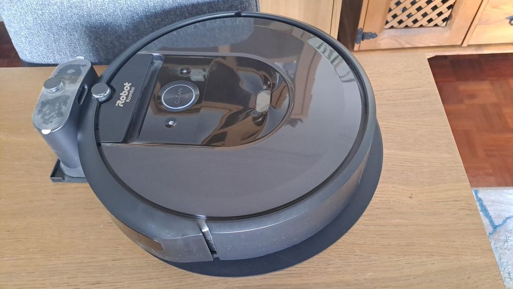 Robot aspirador Roomba I8