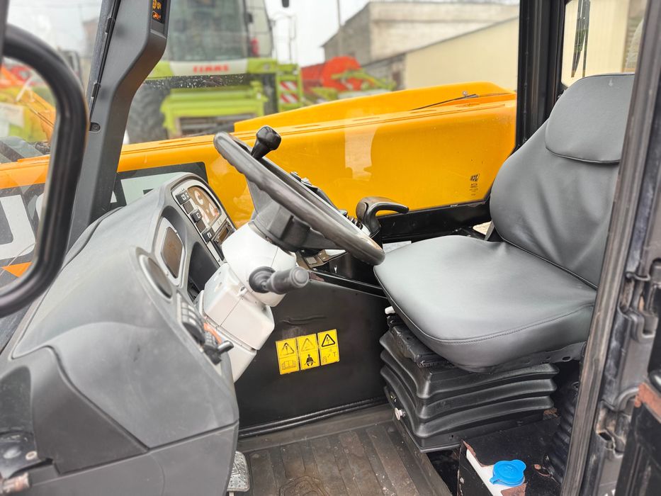 Продам телескопічний навантажувач JCB 527-58