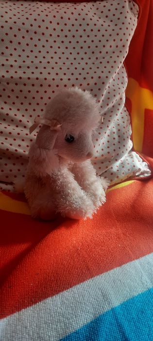 Peluche de cadela adorável