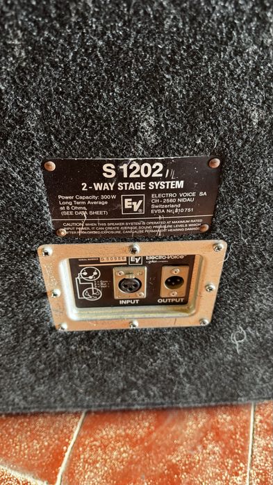 Kolumny estradowe Electrovoice S1202