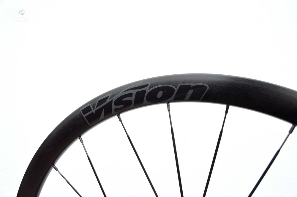 Koło tylne VISION TEAM 35 DISC 12x142 sztywna oś shimano sram 11/12s