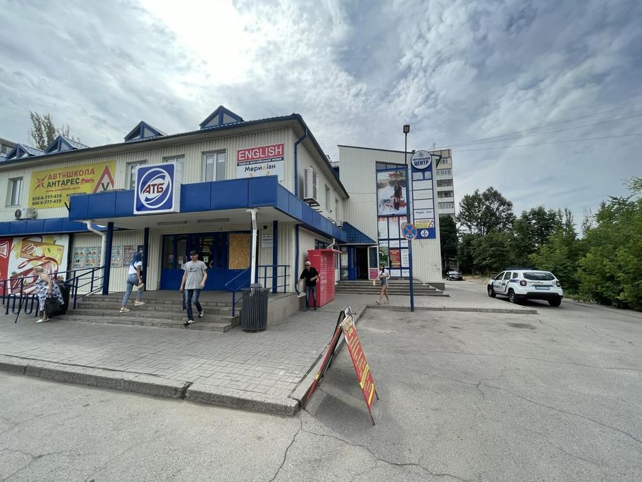 Офіс 49,2 м² у центрі Хортицького району – активний трафік