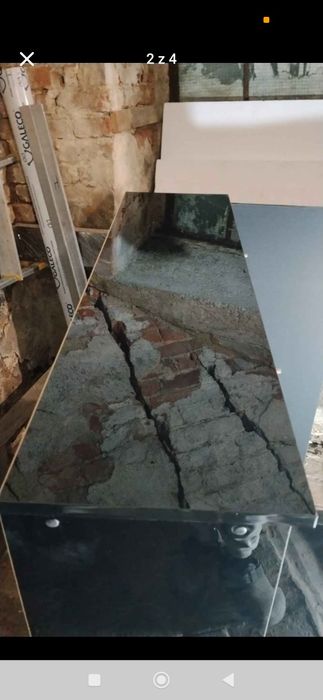 Szafka na ubrania lub pod TV