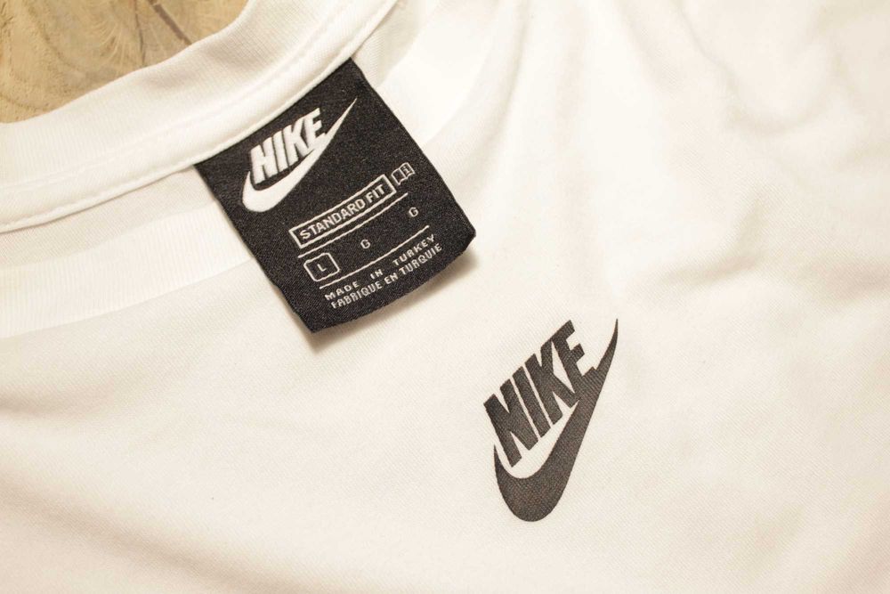 Біла Футболка | Nike | L | і