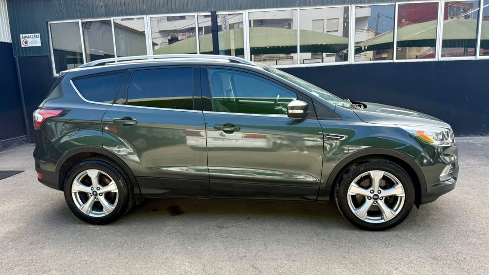 Ford Kuga 1.5 tbci Titanium