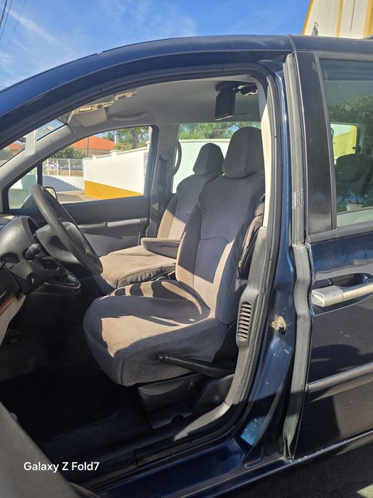 Citroën C8 2.0HDi  8lugares ano2004 insp12-2026 DVD Aceito retomas e trocas