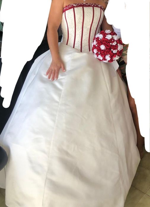 Vendo vestido noiva c/ oferta véu