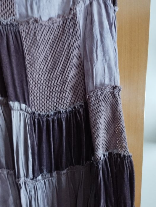 Saia comprida em tons lilás e roxo