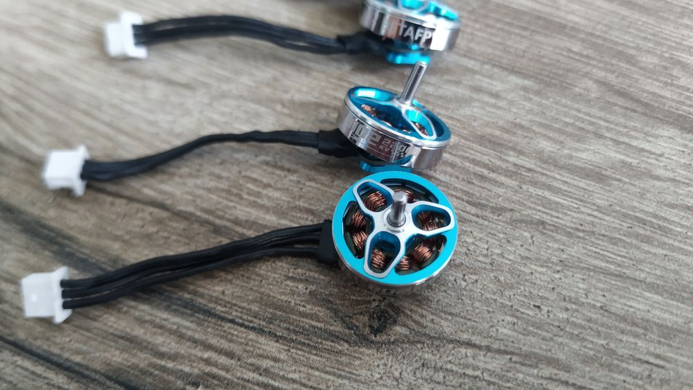 Моторы BetaFPV 1102 22000kv.