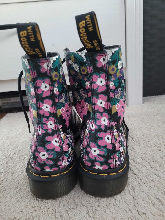 Dr. Martens r. 38 kwiaty