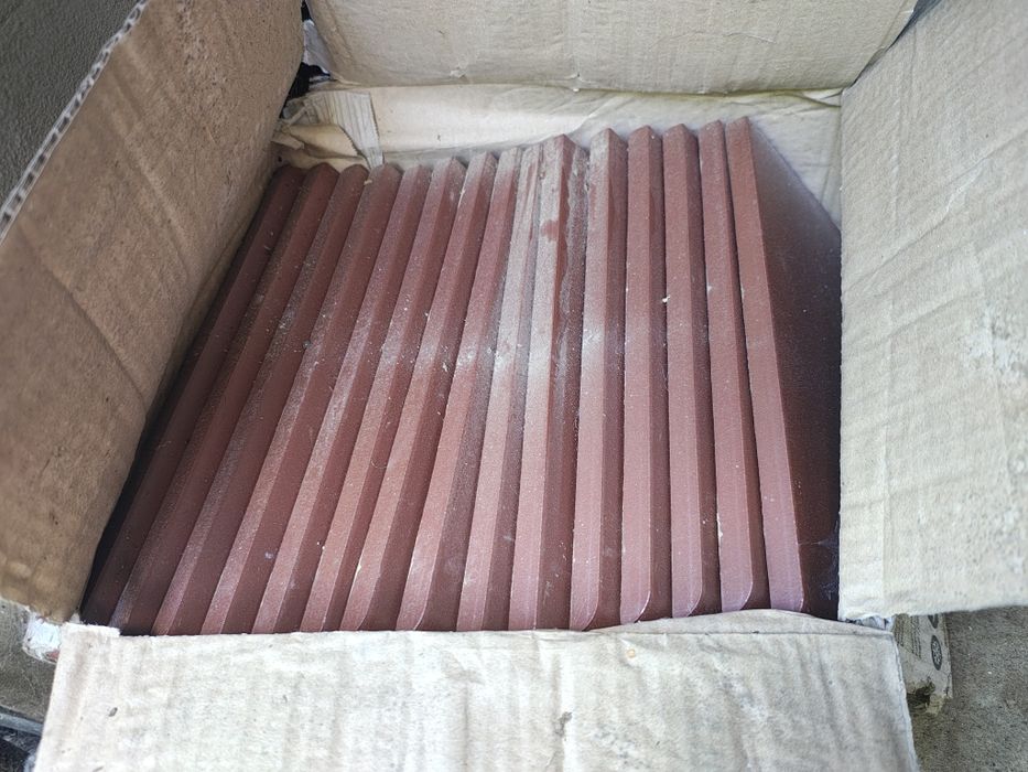 Parapet burgund  245x135x13