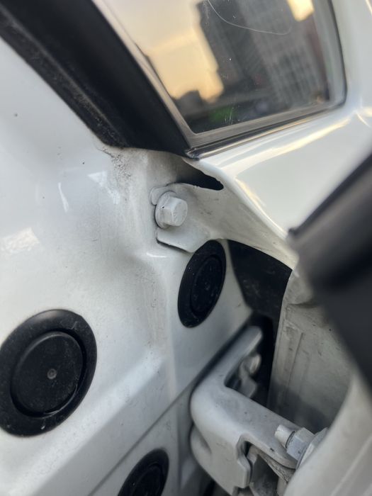 Nissan Leaf в отличном состоянии.