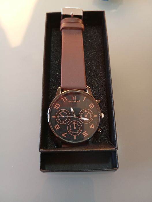 Carteira couro e Relógios de pulso