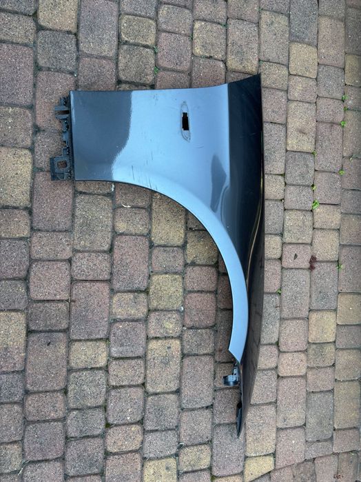 Błotnik prawy przód BMW e92 oryginał.