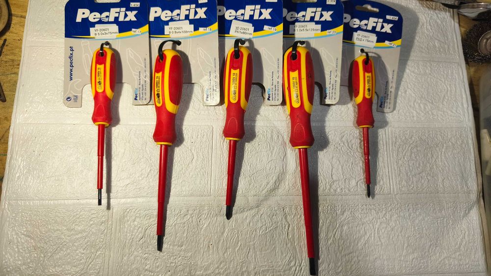 Vendo ferramentas
