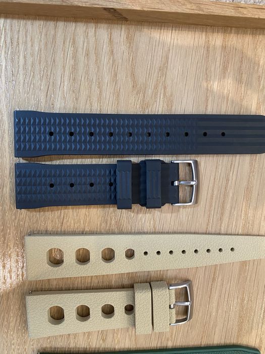 Braceletes em Borracha Novas - Tamanho 22mm