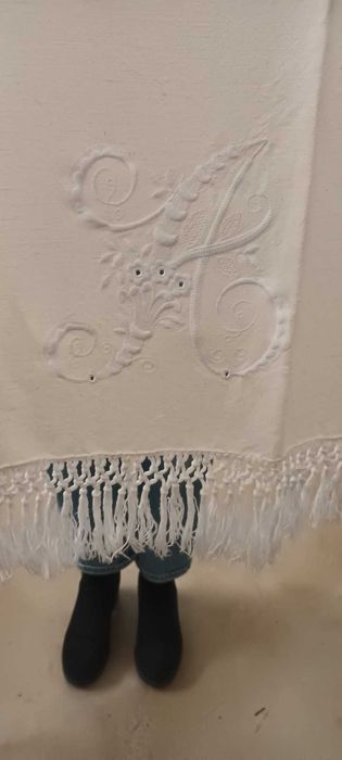 Toalha de Linho bordada à mão