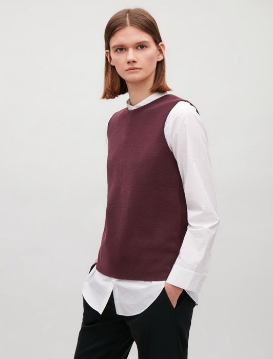 Стильний вовняний жилет COS