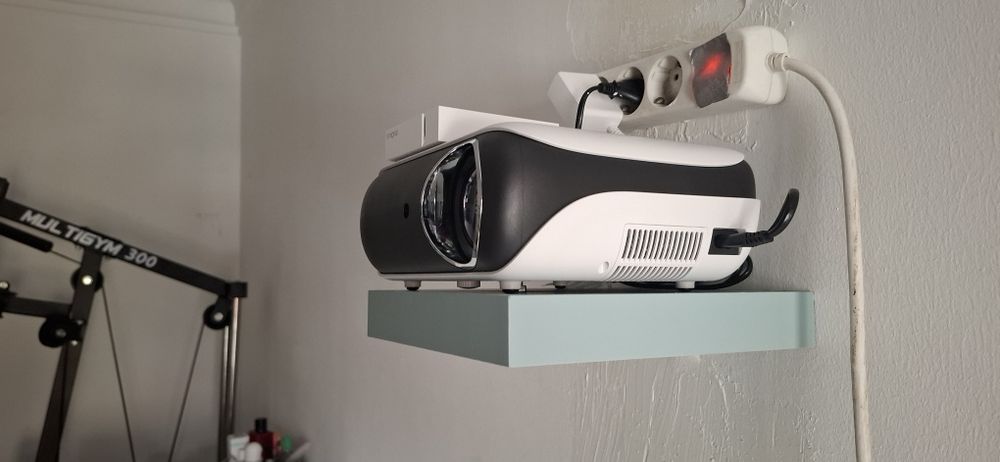 Projetor full HD nativo 200" com suporte 4k