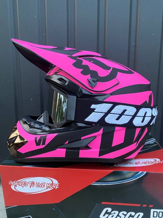 Кросовий шлем ендуро