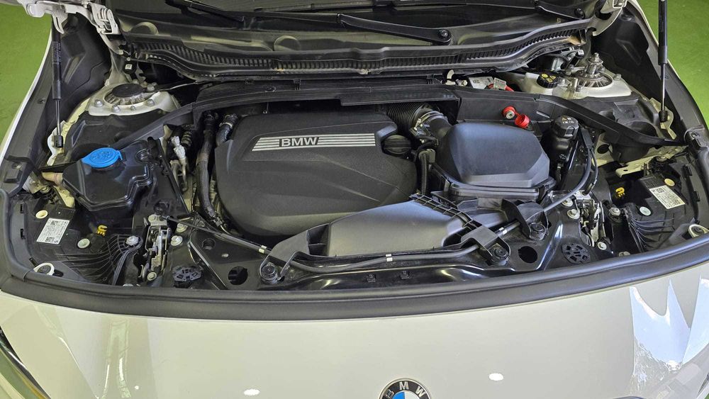 BMW 218d Active Tourer Auto  -  Salvado