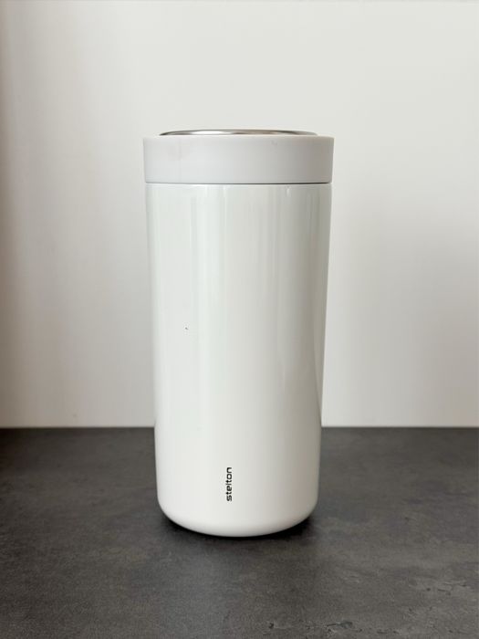 Bialy kubek termiczny Stelton  To Go Click