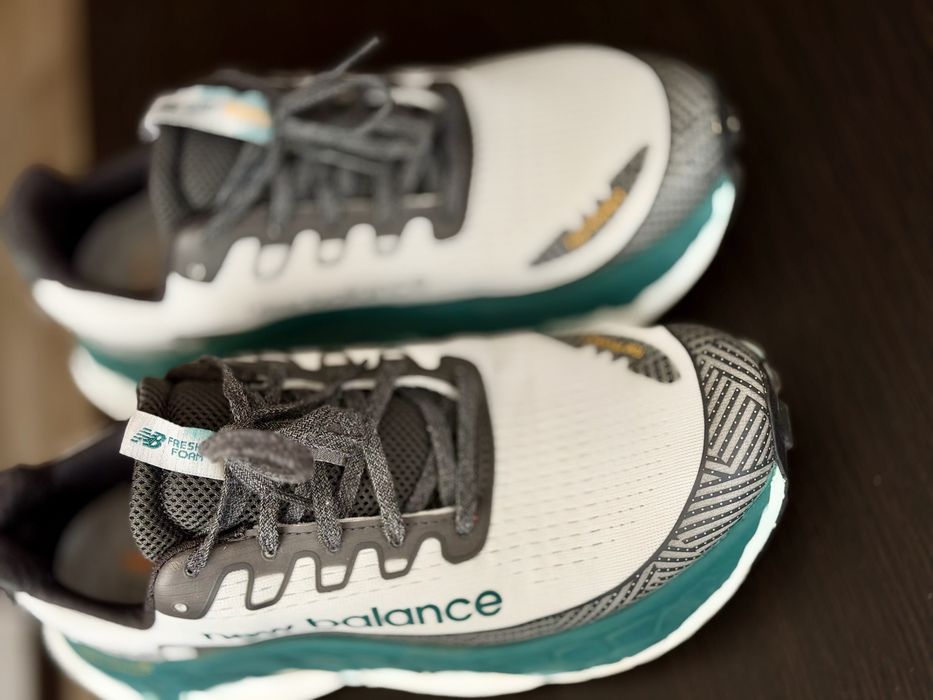 Кросівки чоловічі, New Balance. Розмір 42,5