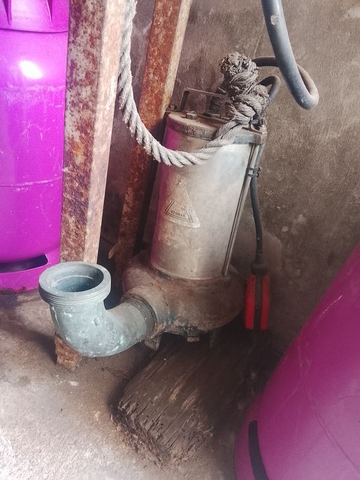 Bomba submersível de água
