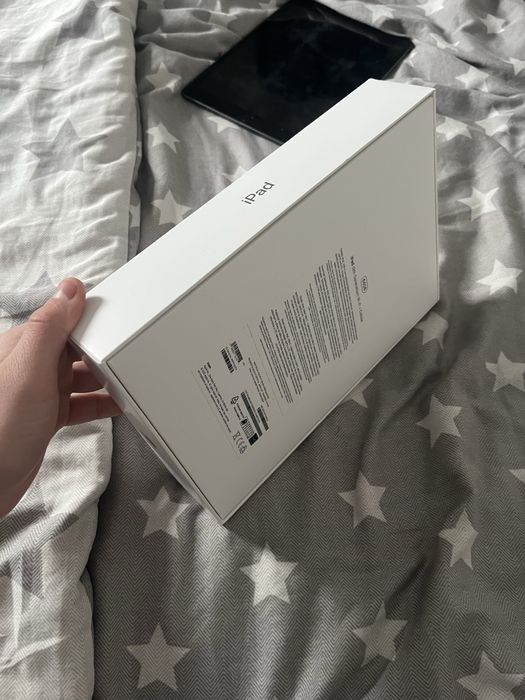 Ipad (9th Generation) Wi-Fi + Cellular