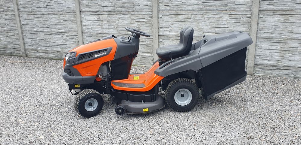 Traktorek Kosiarka Husqvarna TC 242 T