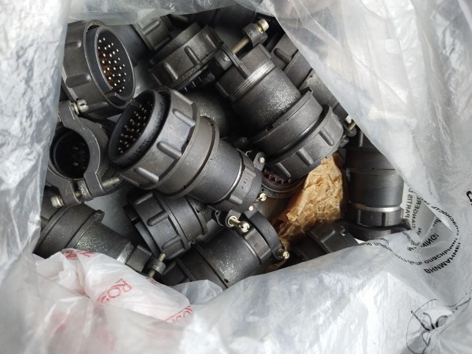 Роз'єми 2РМ14,2РМ18,2РМ22,2РМ24,2РМ,Д27,2РМ30,2РМД33  продам