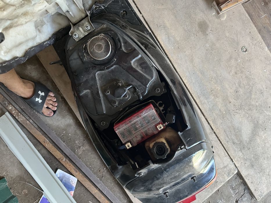 Скутер ямаха артістік + масло і нові гріпси