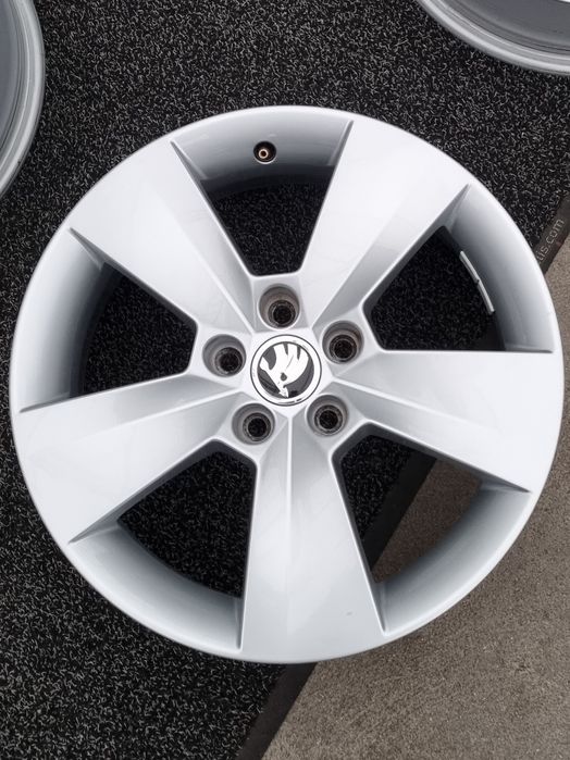 Felgi Alu 16" Skoda Scala Kamiq Fabia IV 4 III 3 II 2 5x100 Oryginalne