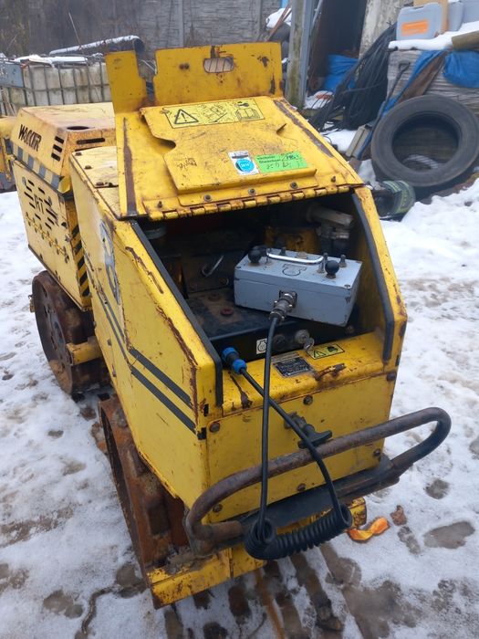 Walec okołkowany Neuson Wacker