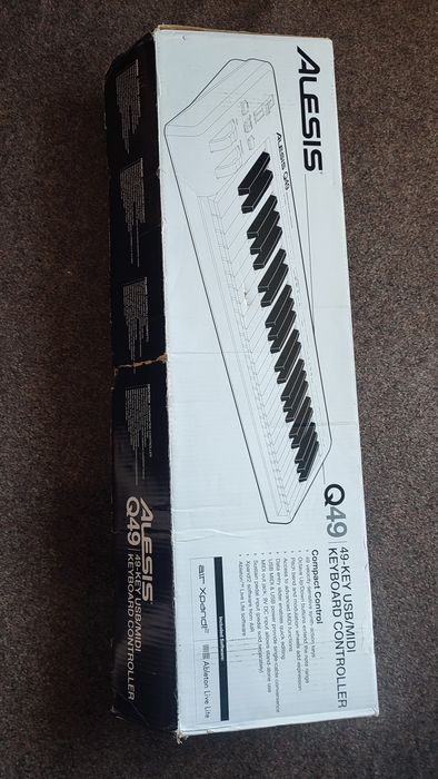 Midi клавиатура Alesis Q49 -состояние нового