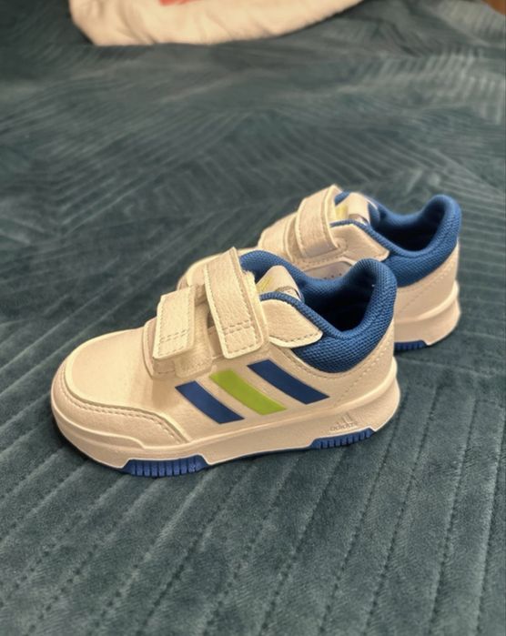 Nowe Adidasy dla chłopca