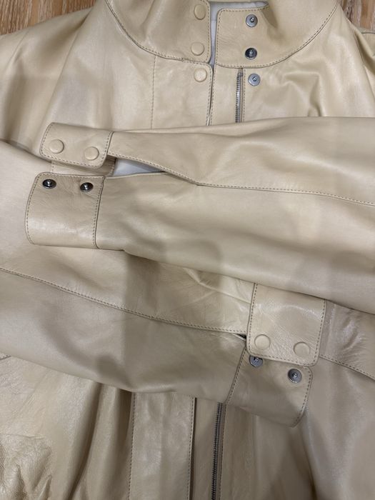 Massimo Dutti. Куртка жіноча шкіряна. Розмір L. Кольор пісочний.