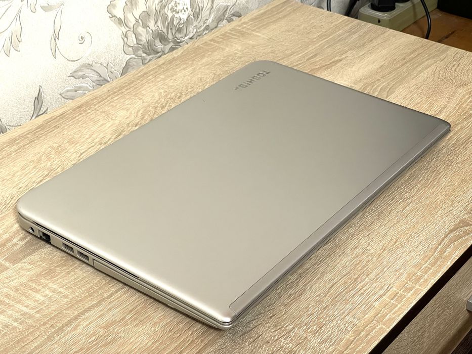 Ноутбук Toshiba Satellite P50 | Core i7 | 16GB RAM | Harman/Kardon | HDD 320GB