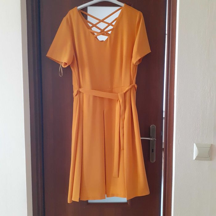 Sukienka r.48 50 plisowana