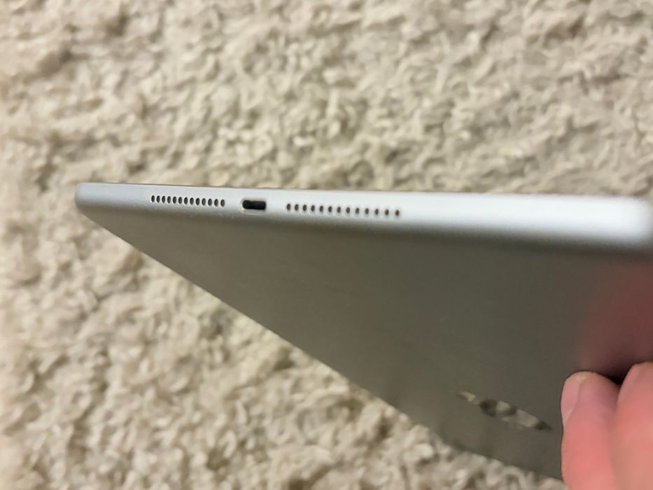 Apple Ipad A1823